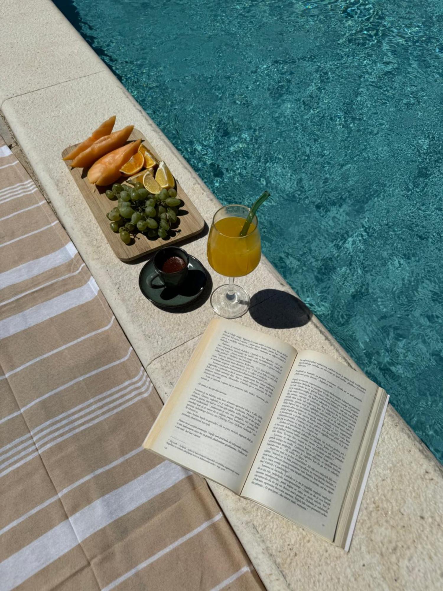 Holiday Home Iva With Pool Sukošan 外观 照片