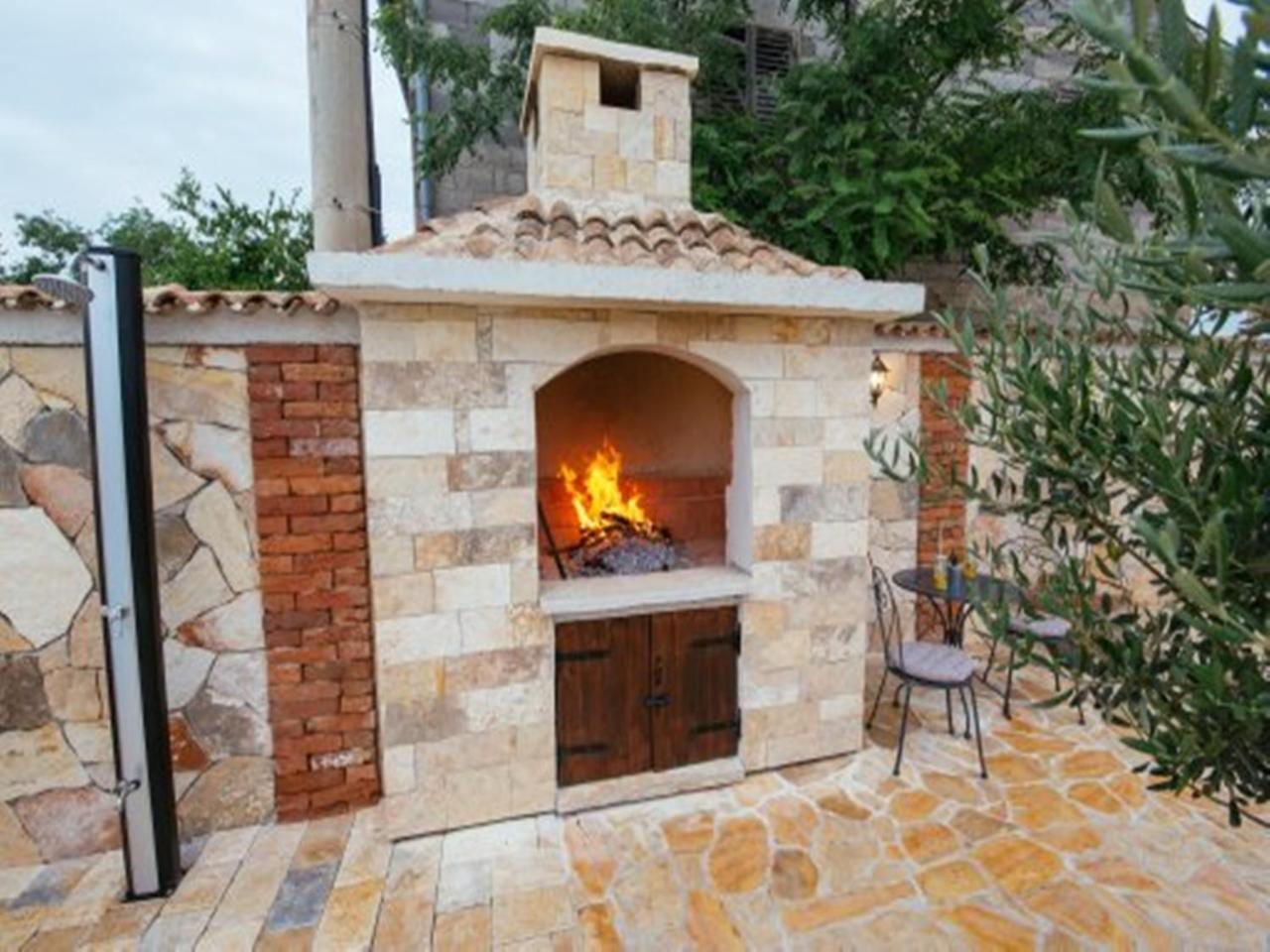 Holiday Home Iva With Pool Sukošan 外观 照片